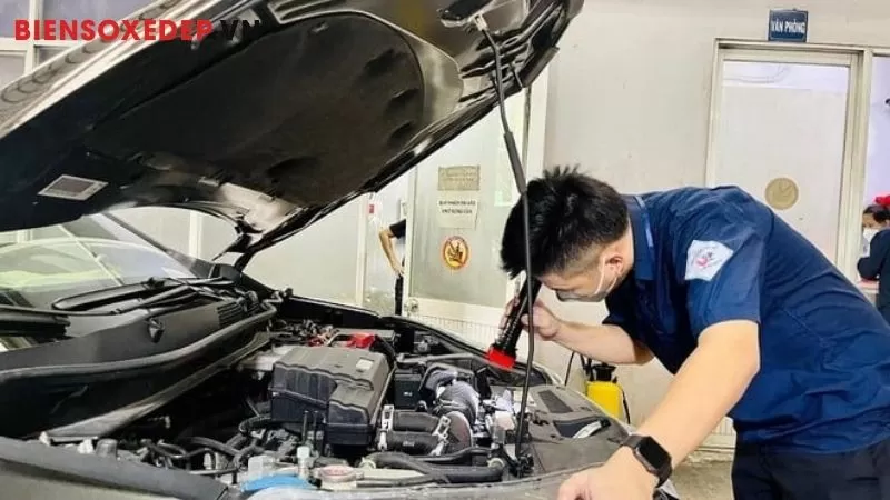 Kiểm tra chất lượng xe nhập khẩu