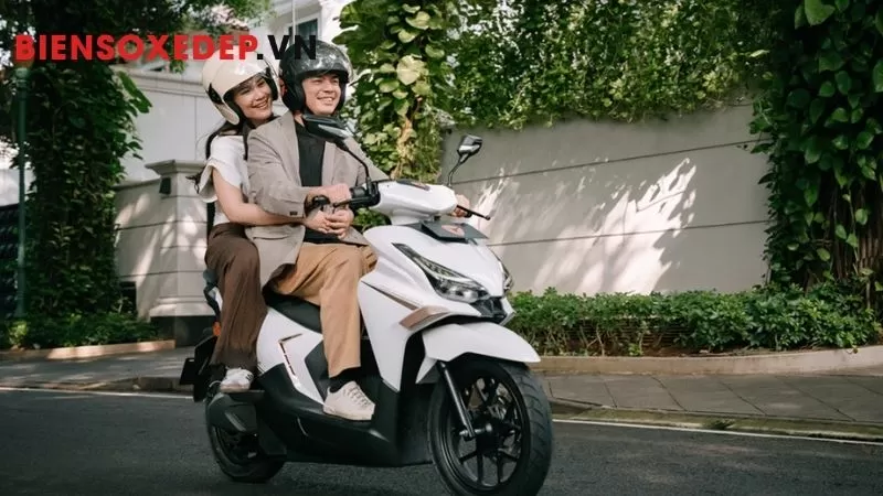 Chi Phí Sang Tên Xe Máy: Cập Nhật Chi Tiết 2026