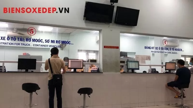 đăng k&yacute; xe &ocirc; t&ocirc; TP HCM